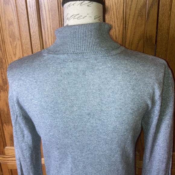 Saks Fifth Ave silk/cashmere turtleneck - Picture 5 of 7